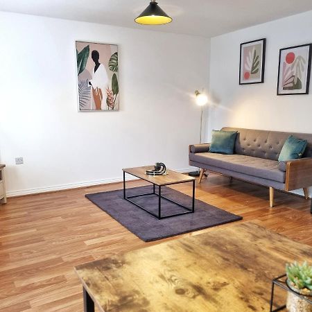 קאמברידג' Modern & Spacious 3 Bedrooms And 2 Bathrooms Home, Free Parking! מראה חיצוני תמונה