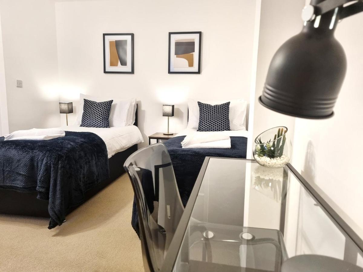 קאמברידג' Modern & Spacious 3 Bedrooms And 2 Bathrooms Home, Free Parking! מראה חיצוני תמונה
