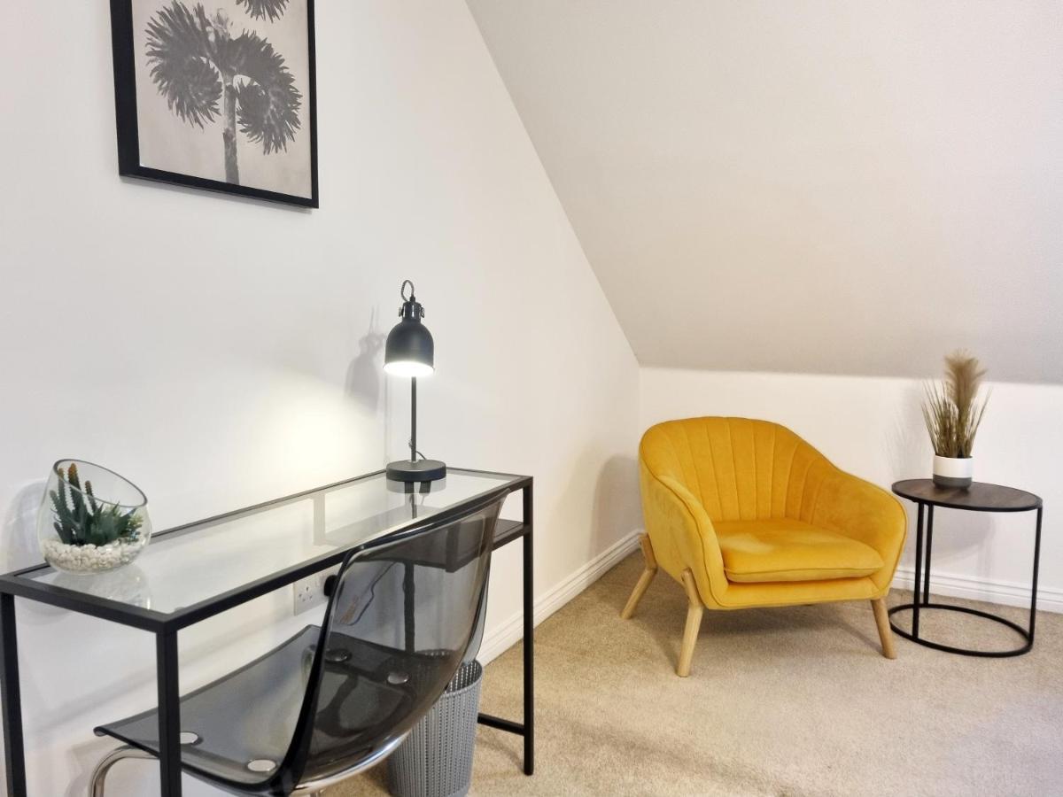 קאמברידג' Modern & Spacious 3 Bedrooms And 2 Bathrooms Home, Free Parking! מראה חיצוני תמונה