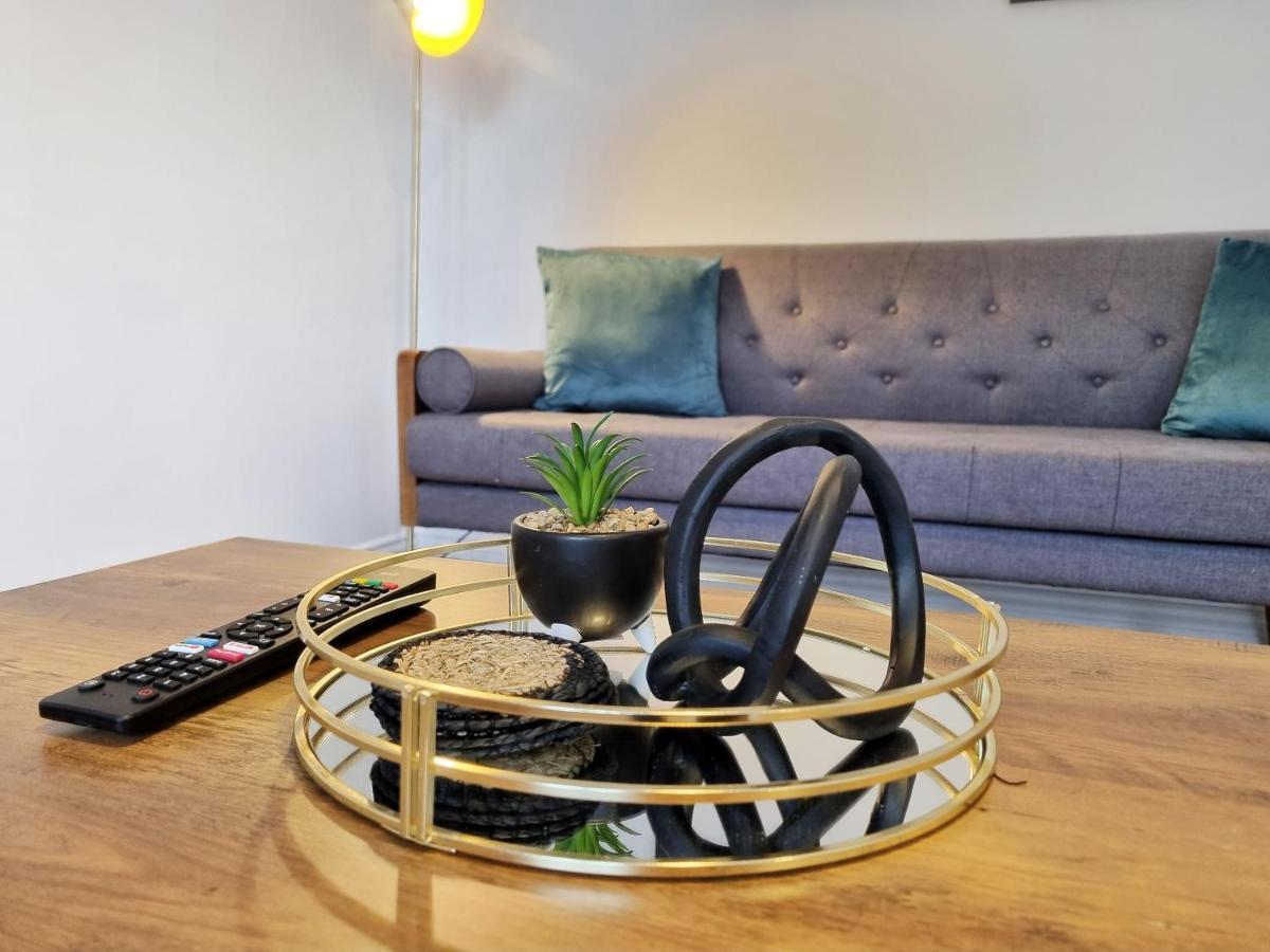 קאמברידג' Modern & Spacious 3 Bedrooms And 2 Bathrooms Home, Free Parking! מראה חיצוני תמונה
